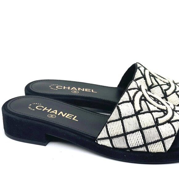 CHANEL 21A  Embroidered Pearl CC Suede Flat Slide Mules Sandals Shoes - Picture 7 of 15